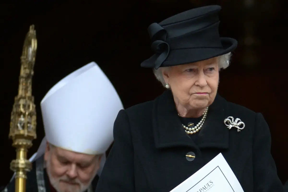 reina-isabel-ii