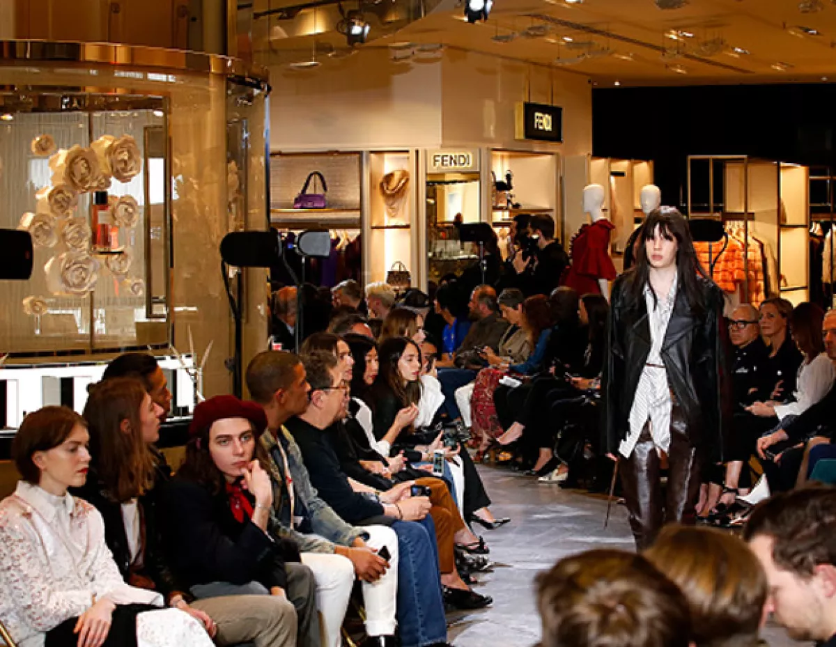 El desfile de Vetements en Galerias La Fayette.