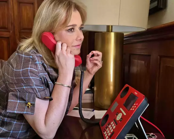 6-2025-TELEFONO-ROJO.jpeg