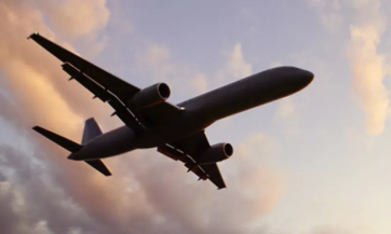 A pesar de la caída en las ganancias, las compañías aéreas estiman que el tráfico de pasajeros aumentará 2,966 millones este año, principalmente en China. (Foto: Thinkstock)