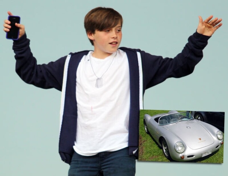 Brooklyn pidió un auto clásico y su papá, David Beckham, se lo concedió.