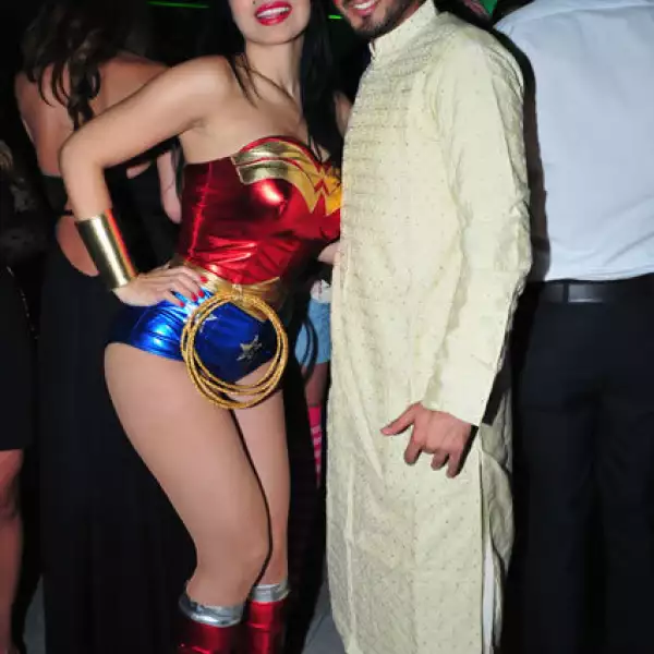 Brenda Angulo,Chirag Tekchand