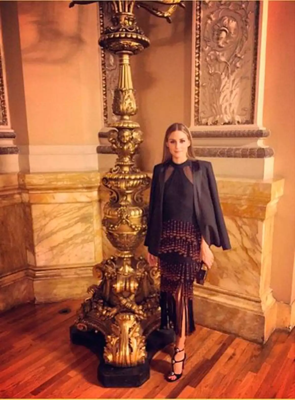 La actriz mexicana compartió en Instagram una fotografía junto a la reconocida actriz y modelo en un evento de moda.