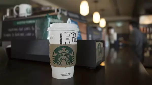 Un cuarto de café.