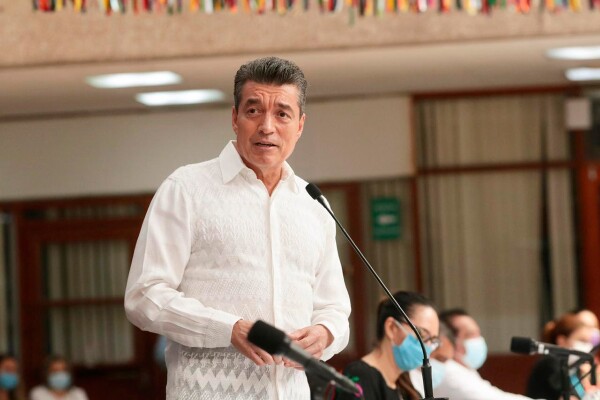 2 gobernador chiapas .jpg