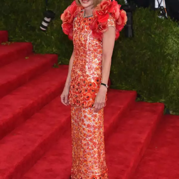 La co-chair de la gala en Chanel Haute Couture Spring 2015.