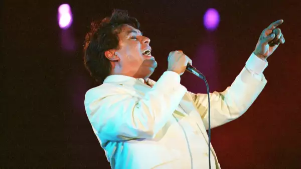 juan-Gabriel-Proyeccion-Concierto.jpg