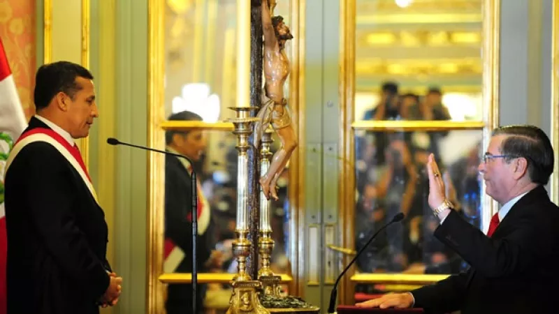 Ollanta Humala toma protesta a Oscar Valdes