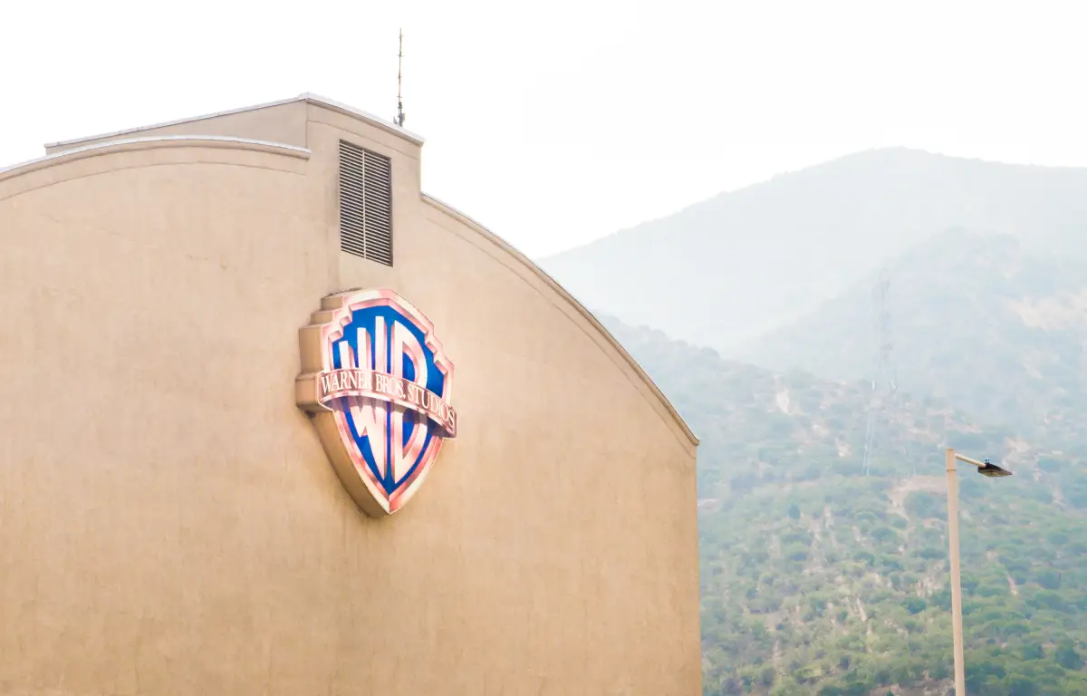 Netflix y Paramount se juegan algo más que la compra de Warner Bros: qué hay detrás de la 'guerra' de ofertas
