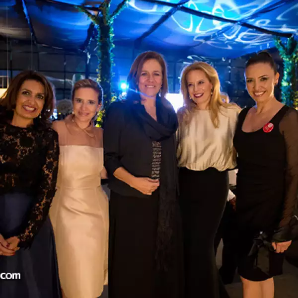 Carolina Silva, Katty Beltrán, Margarita Zavala, Mónica de la Vega y Vanessa Caldera
