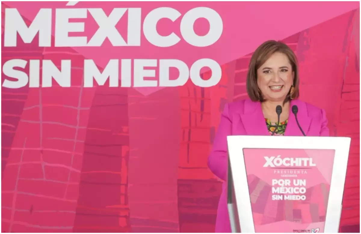 Xóchitl Gálvez arremete contra costos de megaproyectos de AMLO