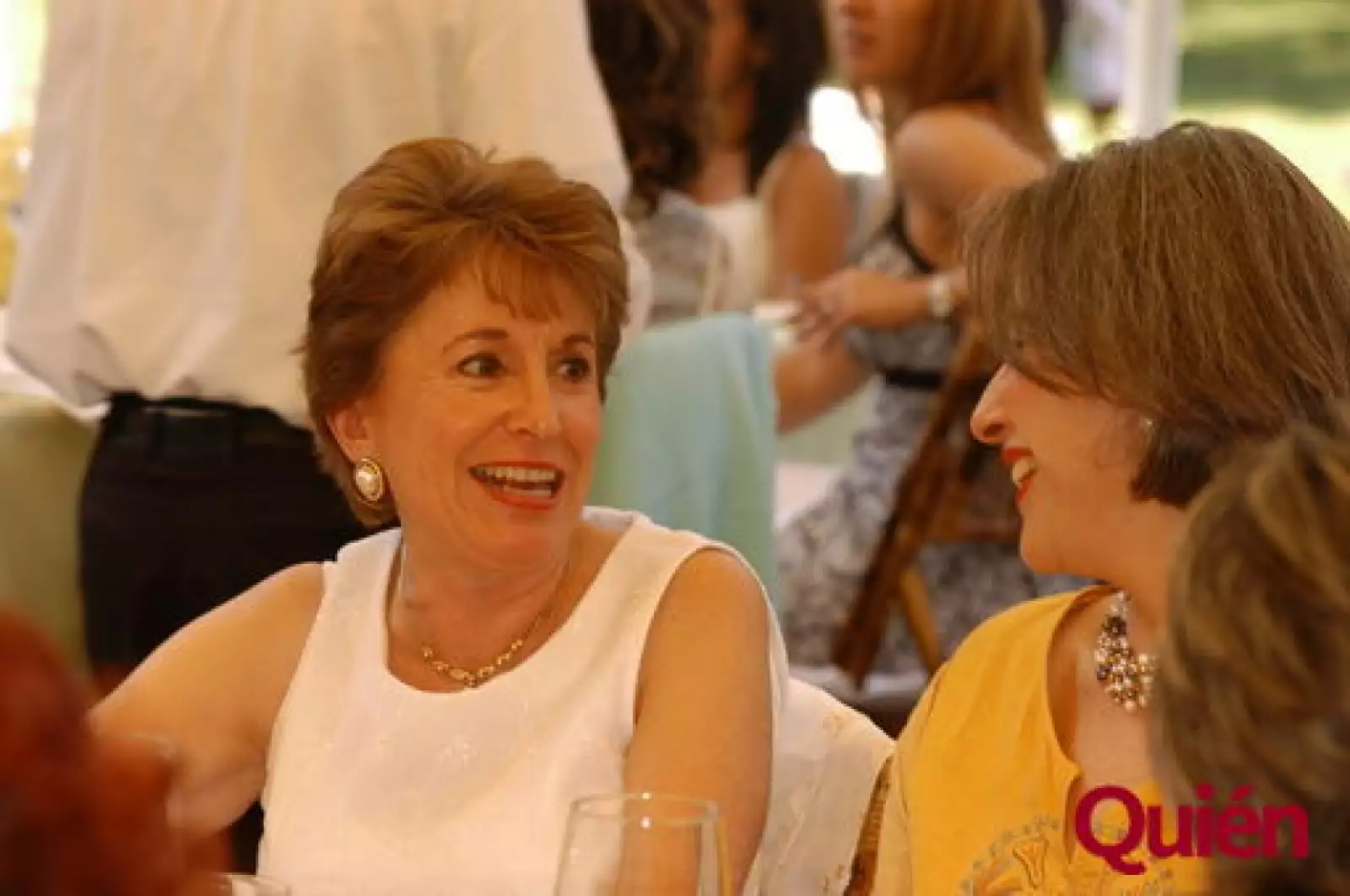 María Teresa Rodriguez, Carlota Alonso