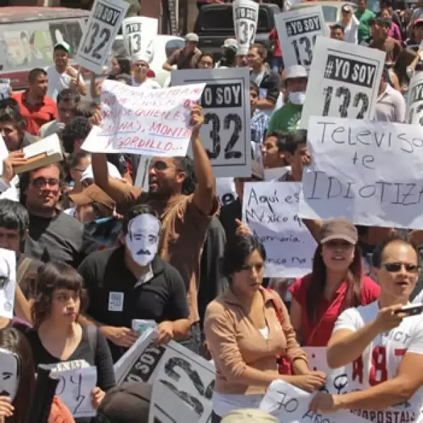 Yosoy132 se manifiesta en zacatecas durante visita de peña nieto 