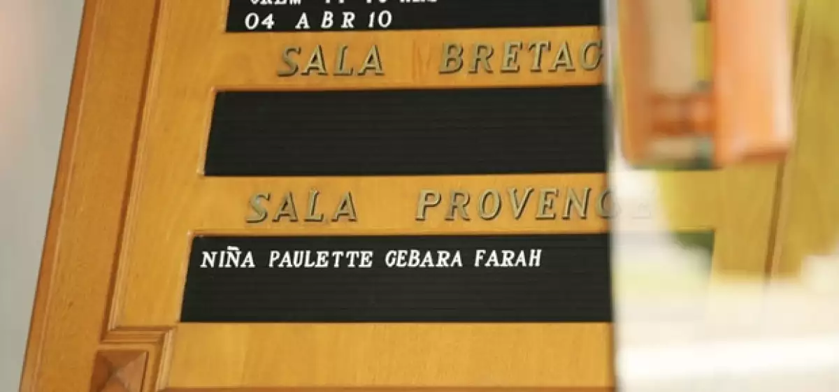 En la repisa se leía el nombre de la pequeña Paulette.