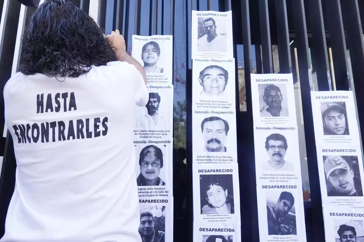 Clausura Simbólica Senado Colectivos Desaparición