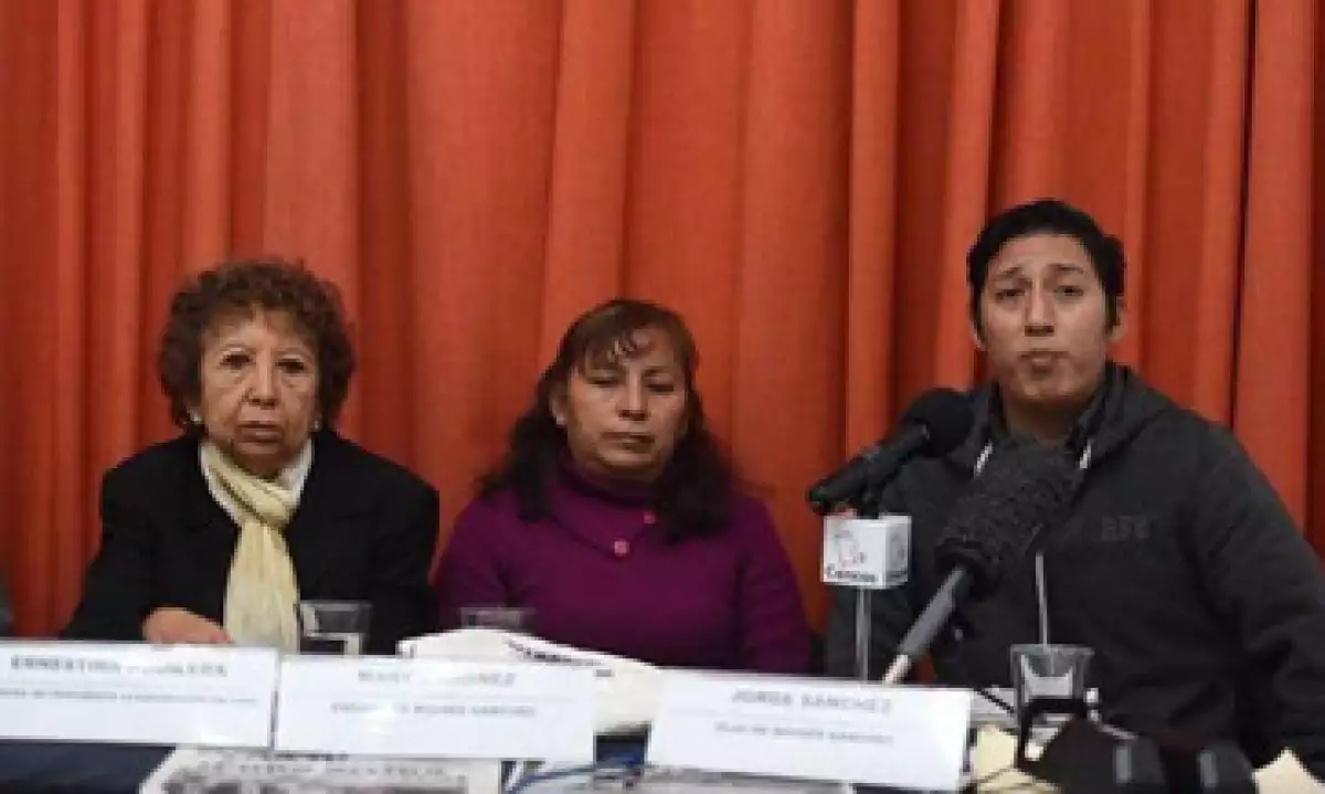 A la presentación del reporte acudieron familiares de los comunicadores desaparecidos. (Foto: Twitter/@Cencos)