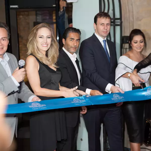 Inauguración del Casino Frontón México