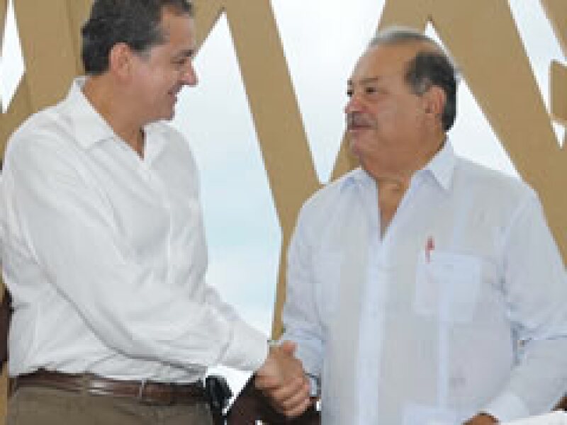Elvira Quesada y Slim prevén inversiones en el Golfo de California y el Desierto de Chihuahua.. (Foto: Notimex)