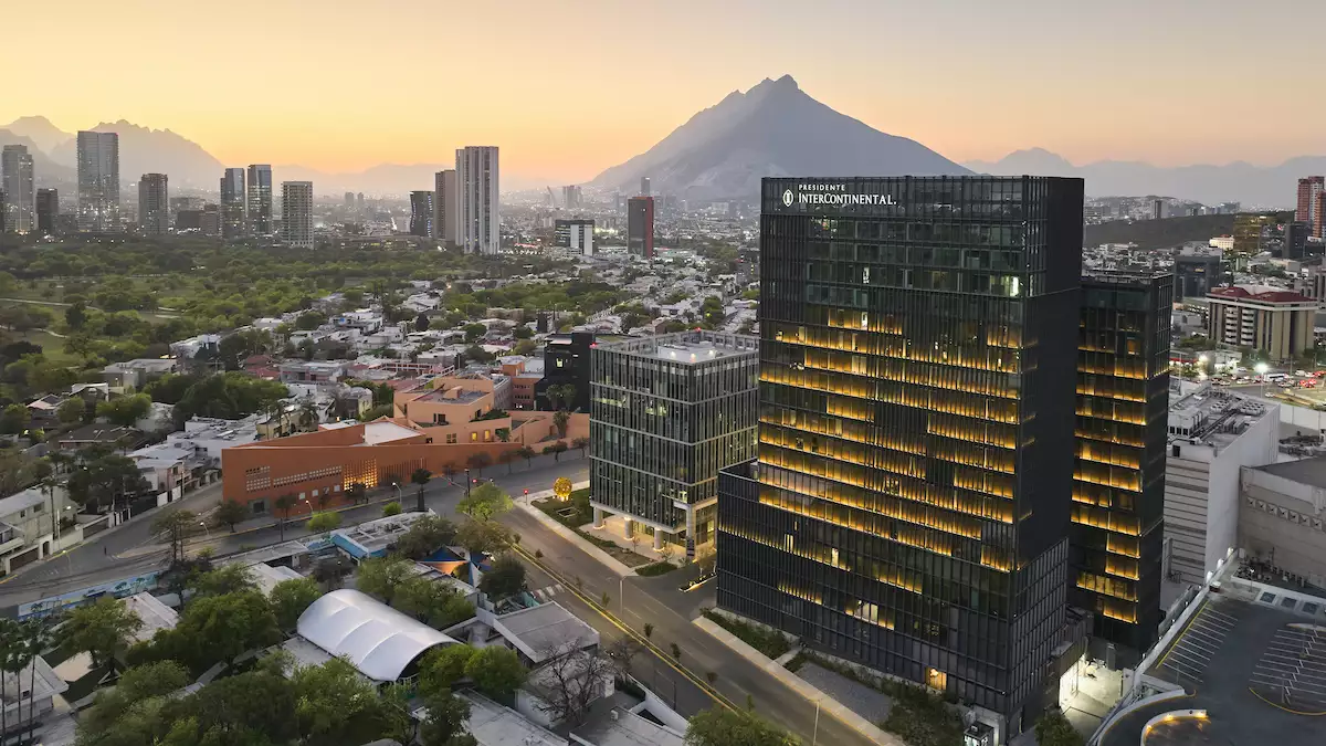 EDIFICIO PIC MONTERREY (1).jpg
