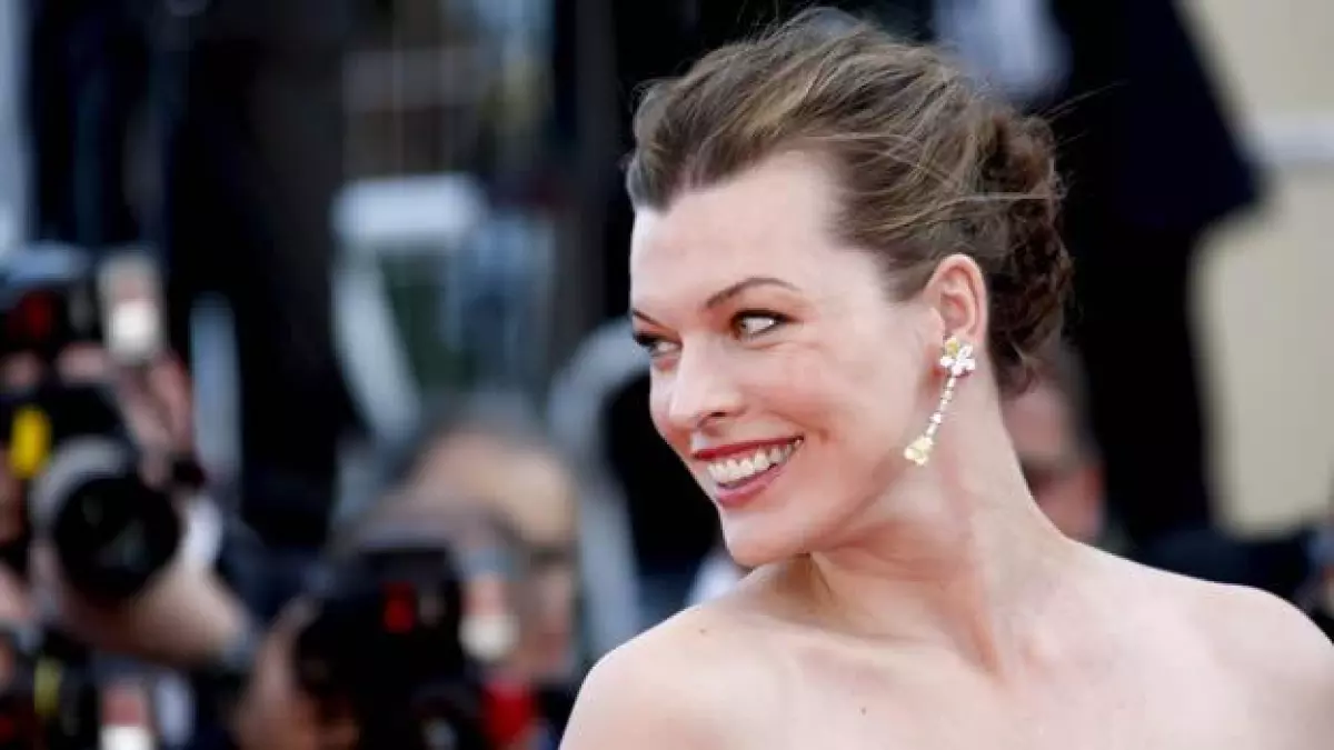 La actriz Milla Jovovich en Cannes