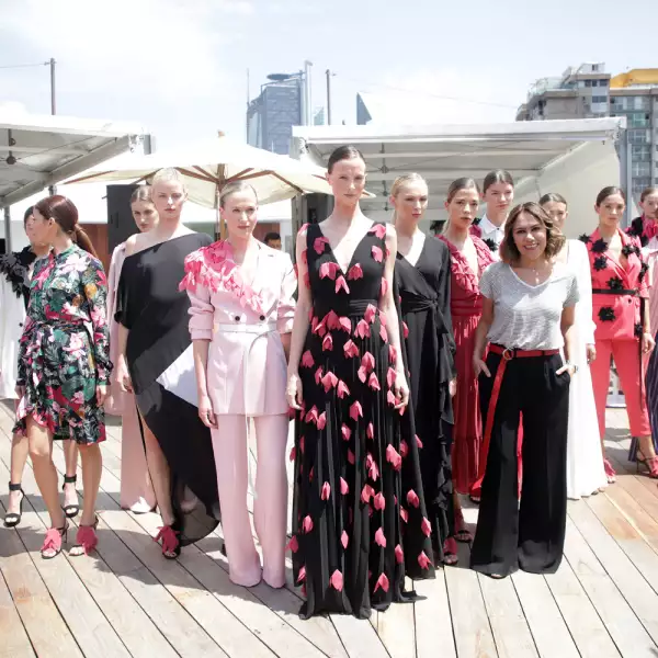  Desfile Raquel Orozco 