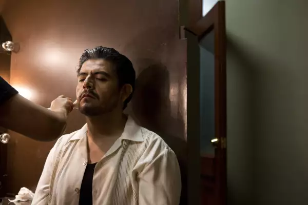 Alfredo Daza se prepara para el escenario 