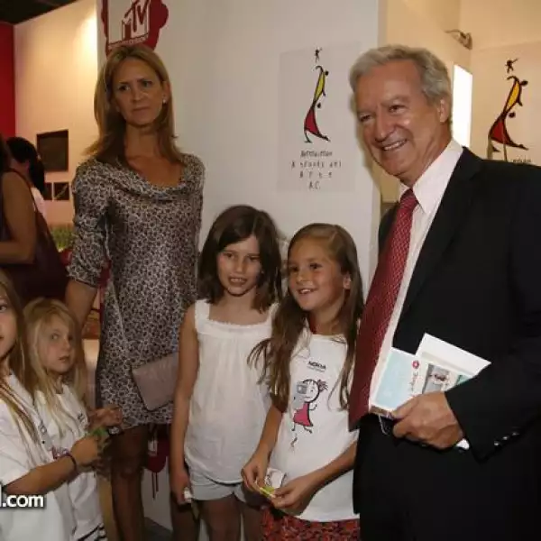 Alexia Stevens,Siena Stevens,María Bellefon,Inés Lebretón,Agata Bellefon,Daniel Parfait