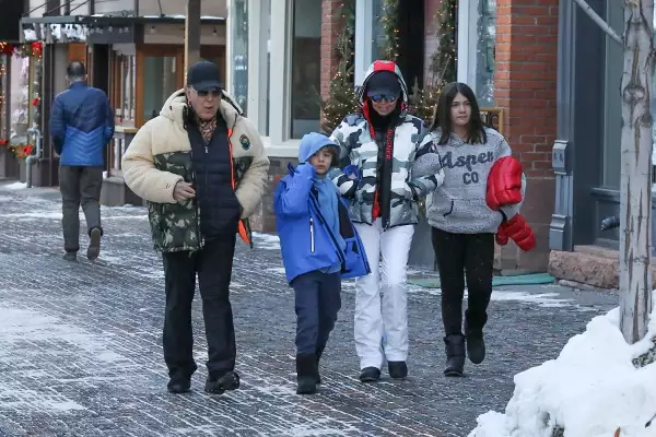 PREMIUM EXC Thalia & Tommy Mottola