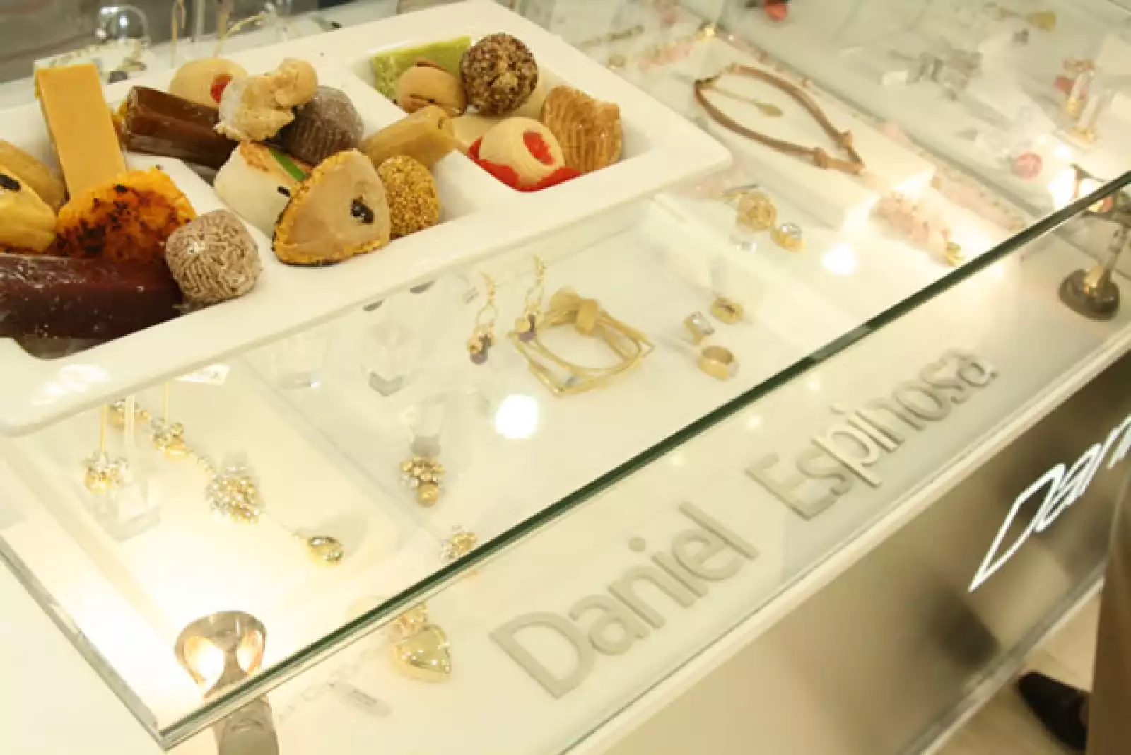 Daniel Espinosa presenta su nueva linea en plata