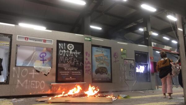 Destrozos en el Metrobús 6