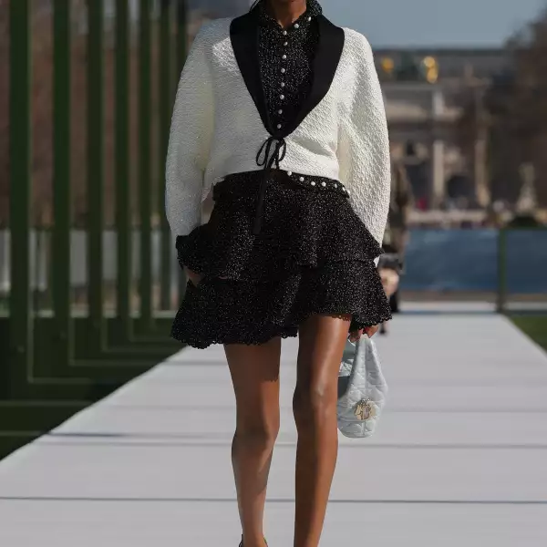 Christian Dior F26 043.jpg