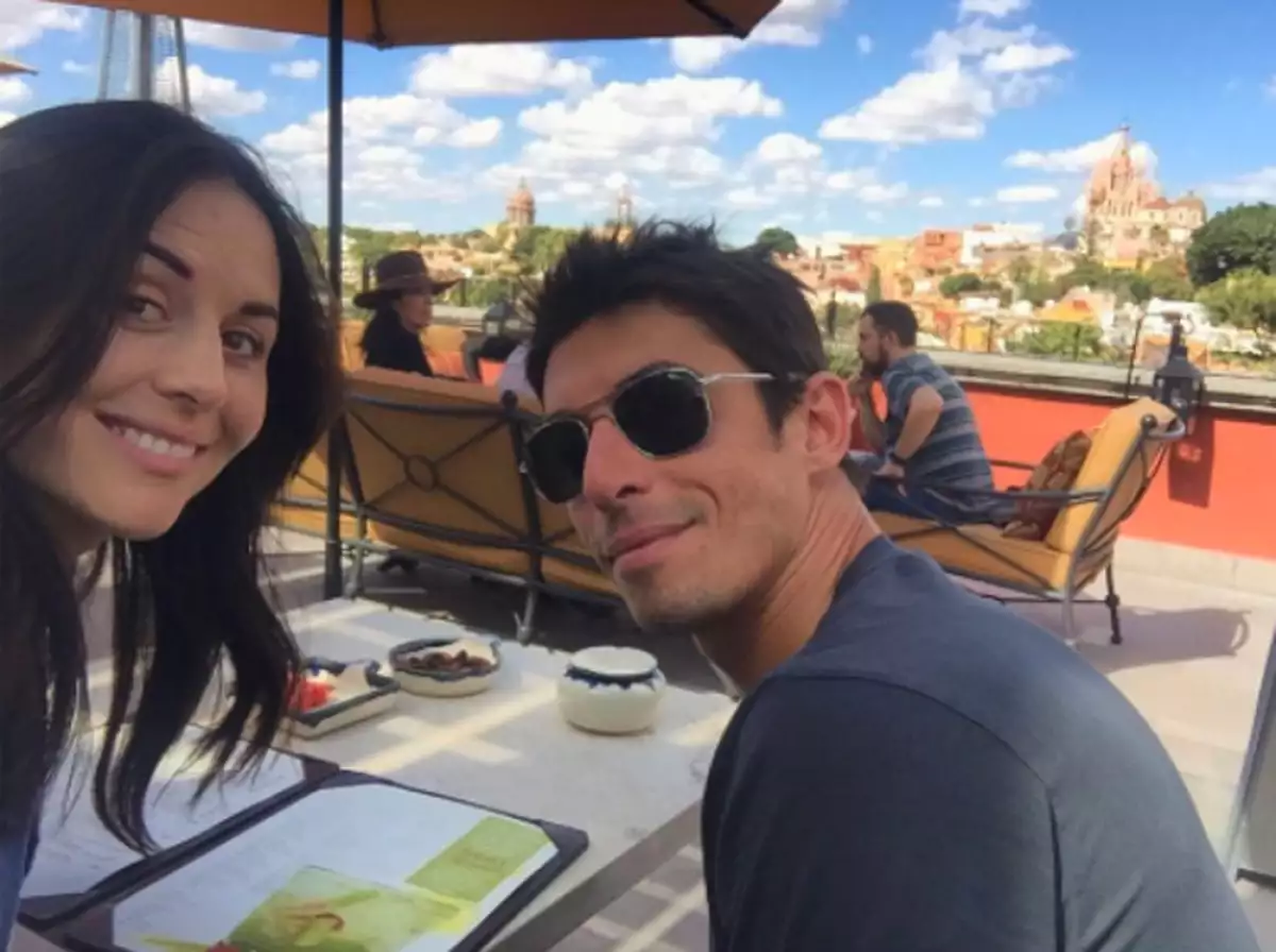 Zuria Vega, Alberto Guerra