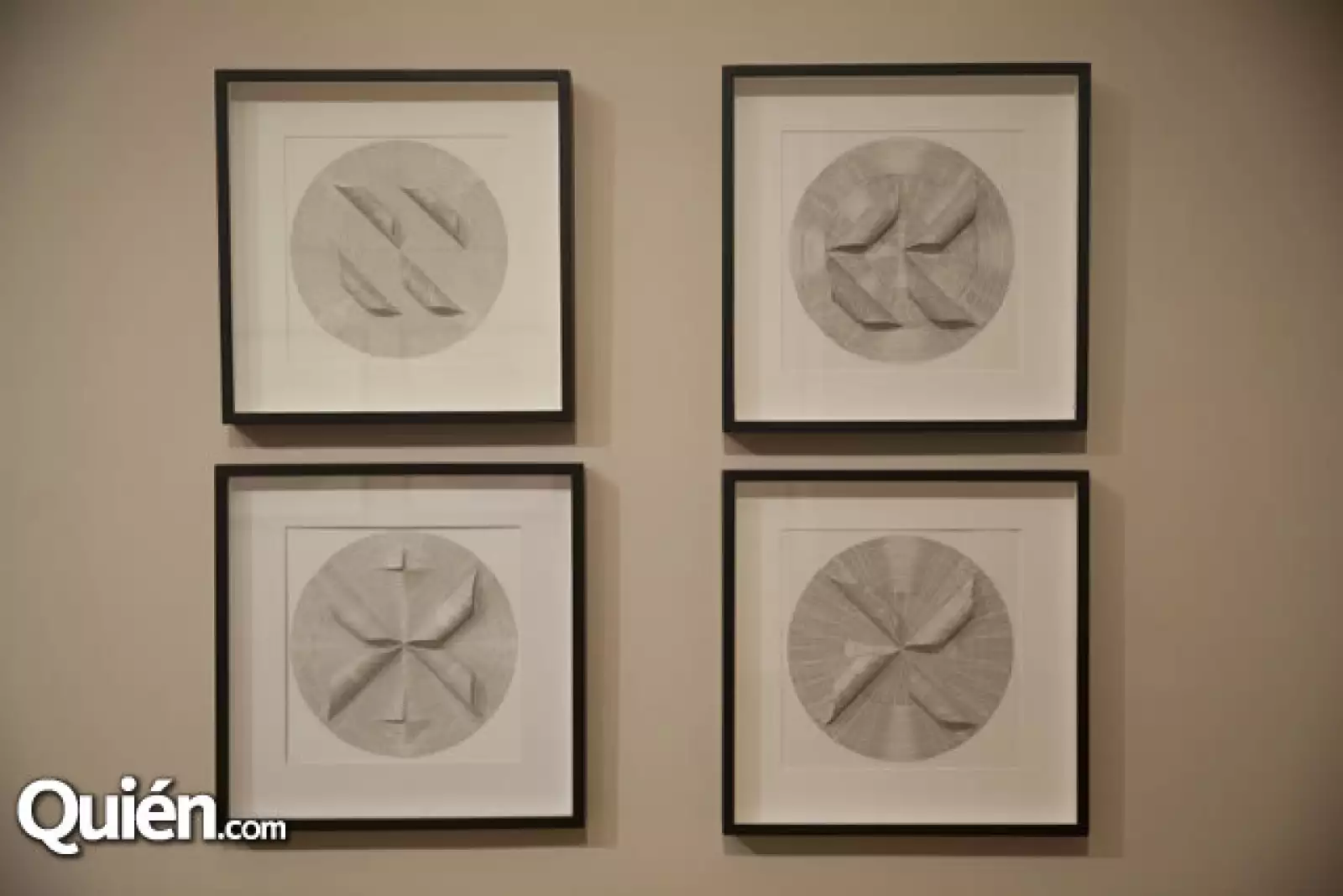 Exposición Tridicromías