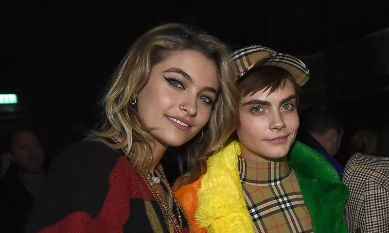 Cara Delevingne y Paris Jackson