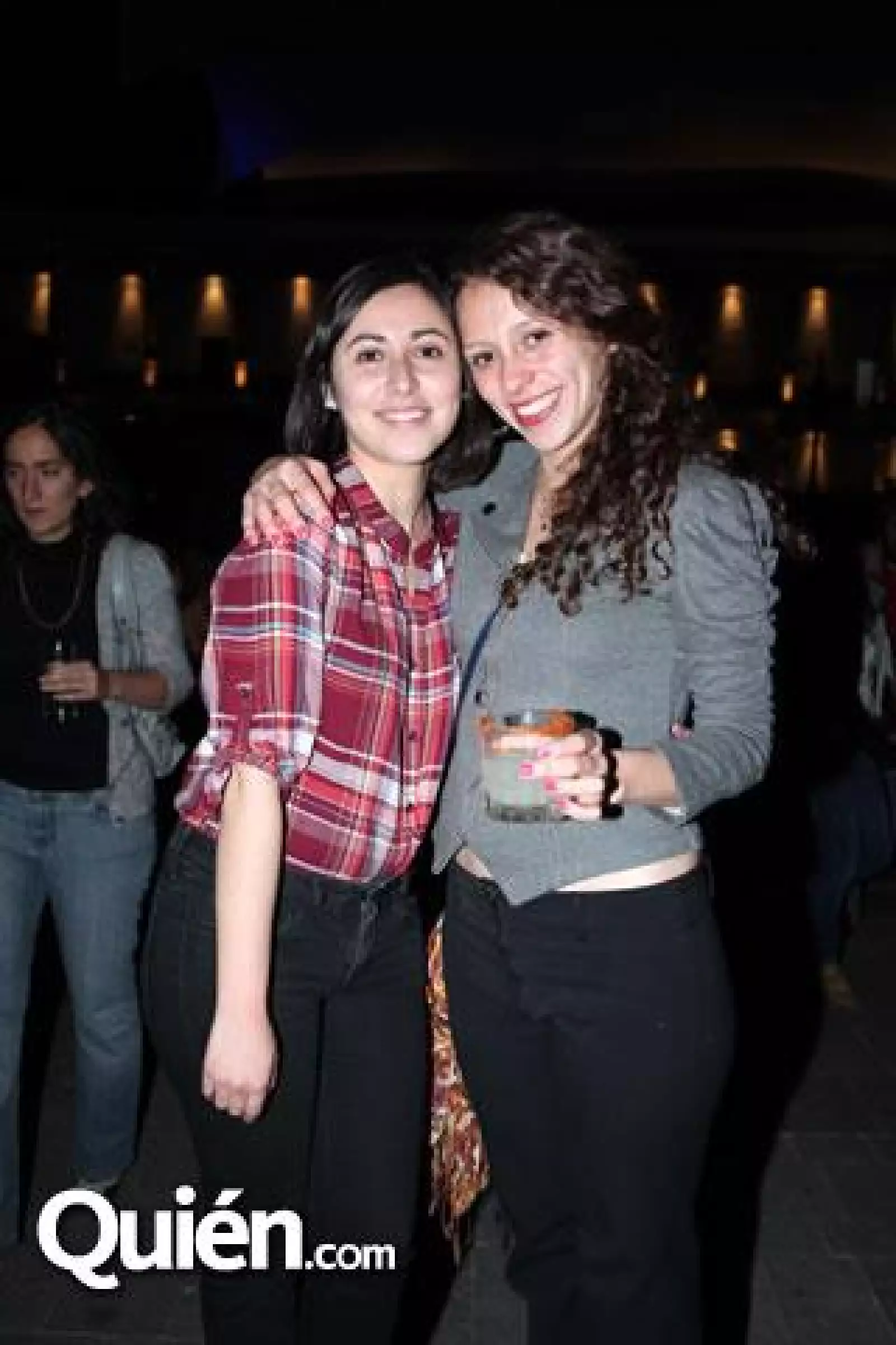 Andrea Núñez,Dafne Juliana