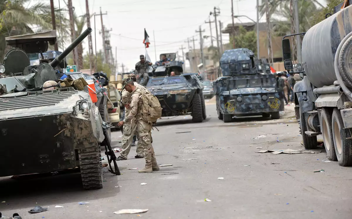 Fuerzas especiales iraquíes hicieron el viernes rápidos avances en el corazón de Falluyah.