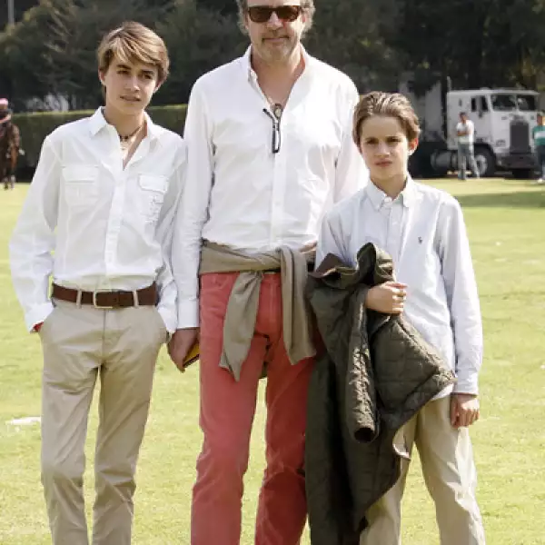 Andres Peyrelongue,Luis Peyrelongue,Ian Peyrelongue