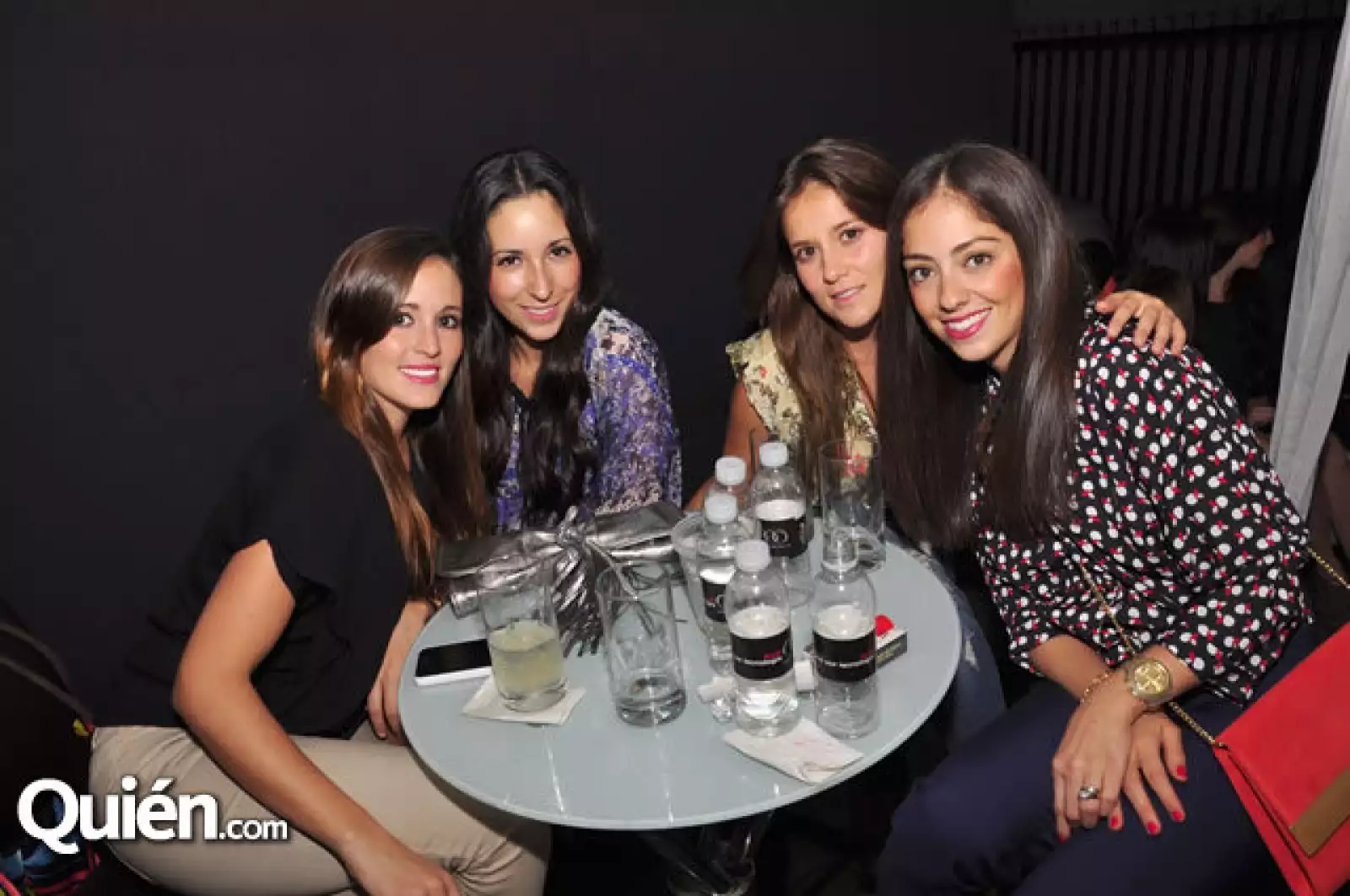 Ale Vallejo, Vivian Lara, Clau Cuéllar y Elisa de la Torre