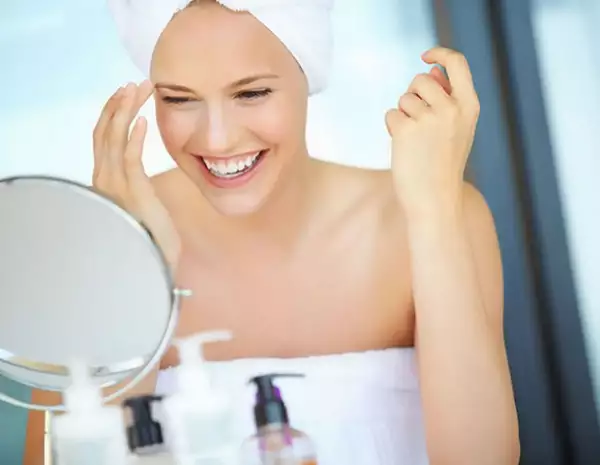 Cambia tu rutina de belleza con estos 5 pasos.