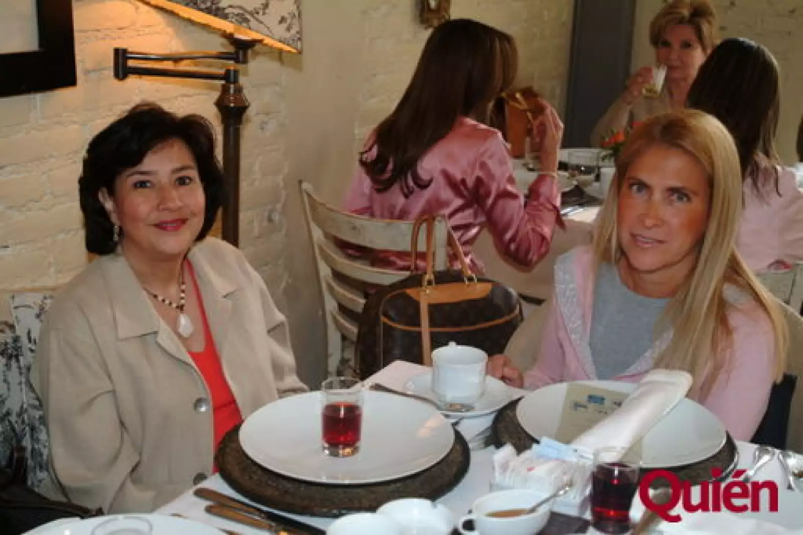 Leticia León, Corina Margain