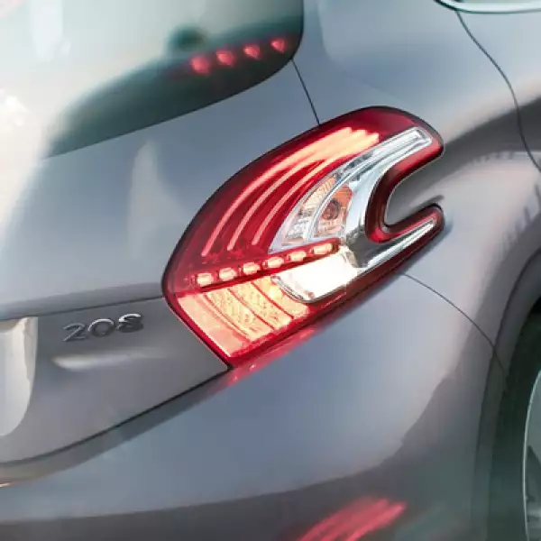 El auto arribará al mercado europeo en el primer trimestre de 2012, mientras que a México llegaría en el segundo semestre de 2013, aún sin precio de venta.