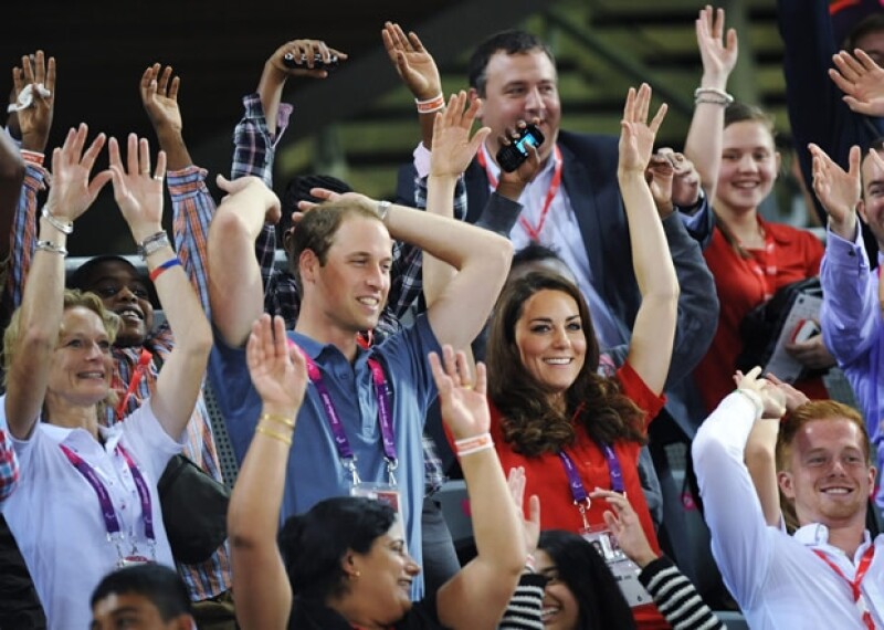 Guillermo y Kate apoyando a la ciclista británica Sarah Storey.