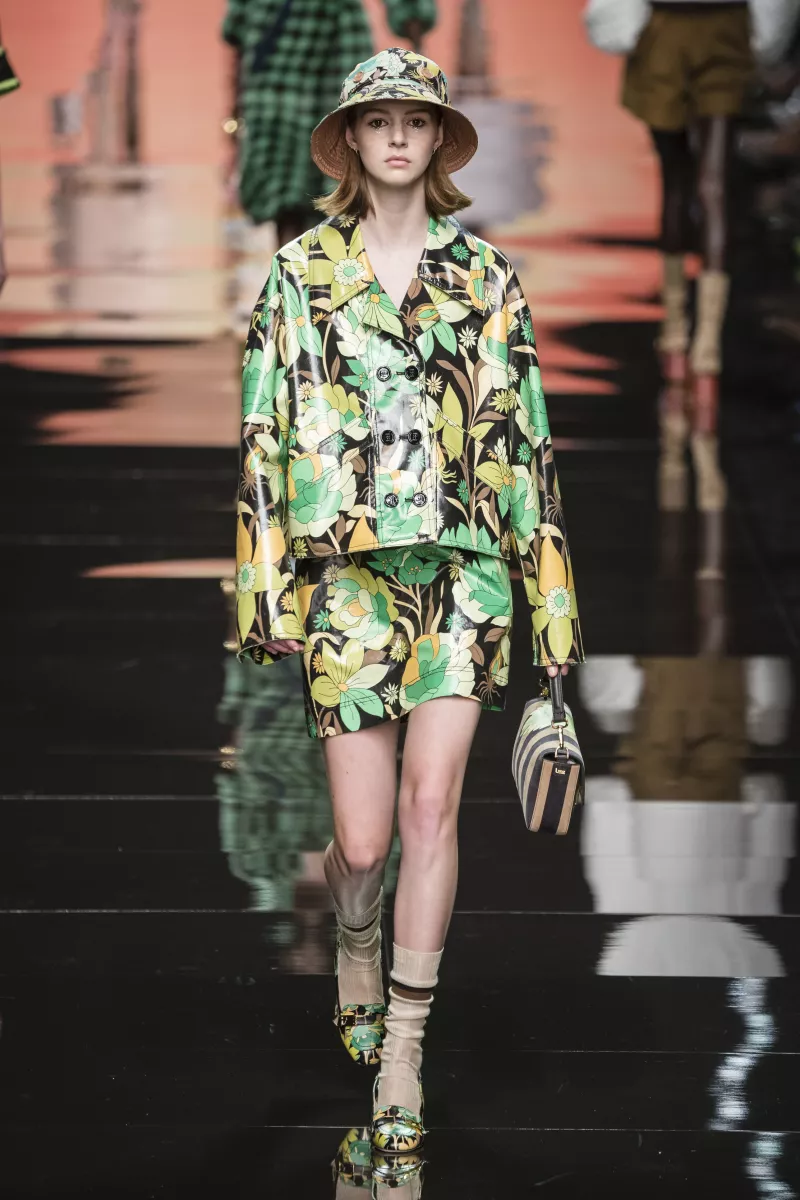 Fendi S20 018.jpg