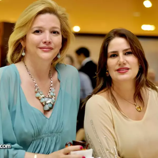 Malele Rodríguez y Alejandra Hinojosa de Gutiérrez