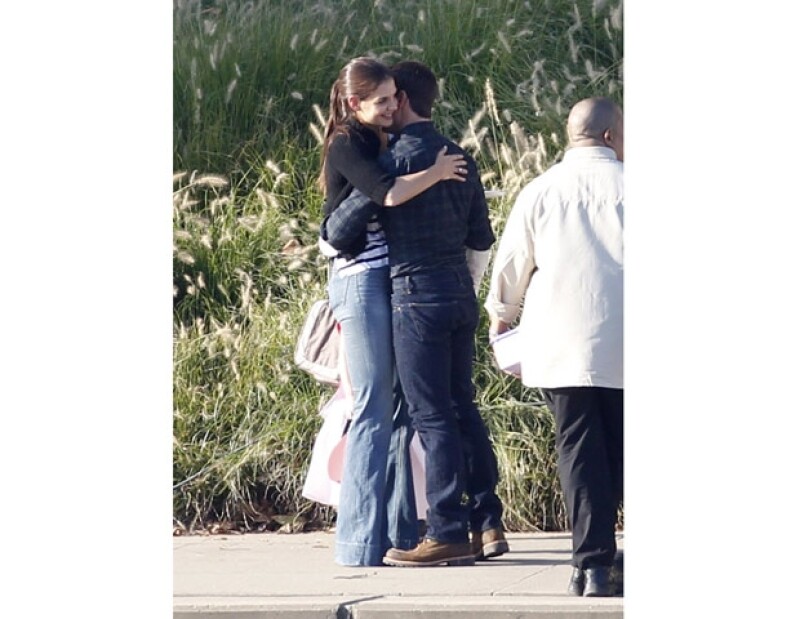 Katie Holmes visitó a su amado esposo en el set de la película One Shot.
