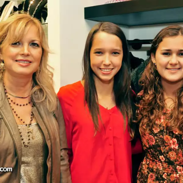 Patricia Rodríguez de Coronado,Magui de la Garza y Patricia Garza