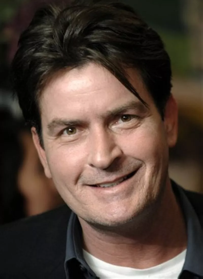 Luego de que el actor fue internado en un hospital de Los Ángeles, ahora se dice que estaba bajo el efecto de alguna sustancia.