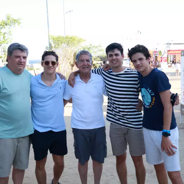 Juan Carlos y Santiago  Sainz, Gerardo García Elenis Mauricio y