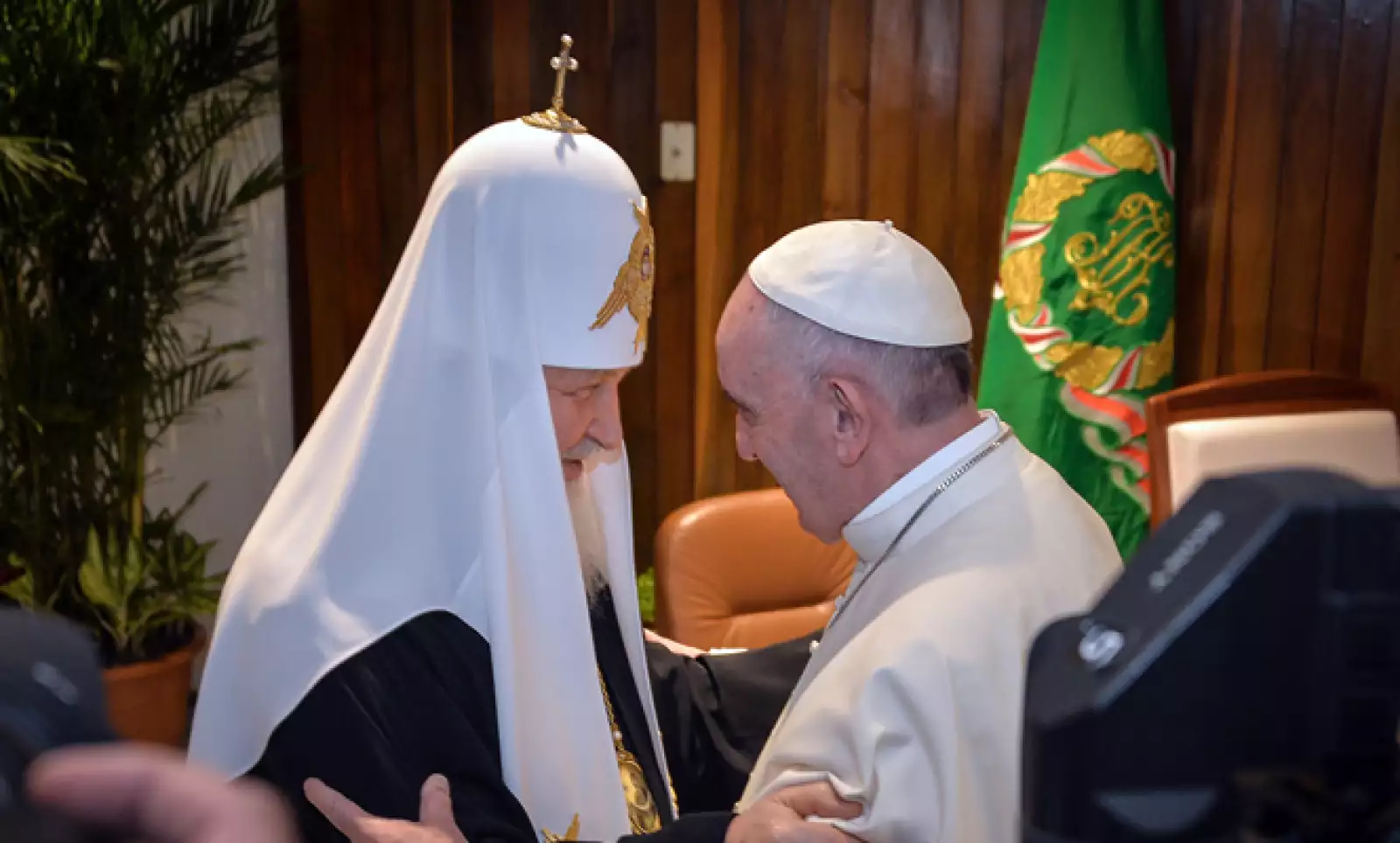 Es el primer encuentro entre los líderes de estas religiones en casi 1,000 años.