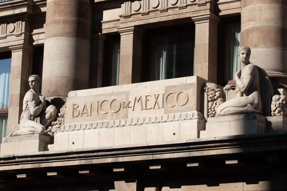 El Banco de México (Banxico) se pronunció sobre los riesgos que implica la aprobación del proyecto de reforma a la ley del banco central en materia de captación de divisas